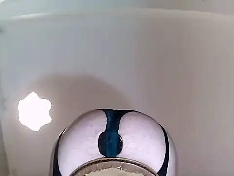 Snapshot of culalimer chatting on October 6, 2025, 3:20 pm culalimer online show from October 6, 2025, 3:20 pm