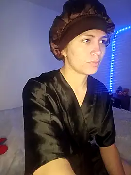 giuliana andrade online show from October 9, 2025, 12:41 am