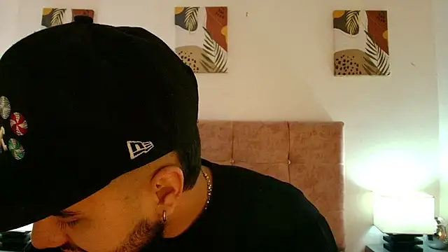 Amadeo Wild online show from March 27, 2026, 1:44 pm