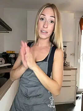 lola tentatiion online show from September 18, 2025, 7:21 am