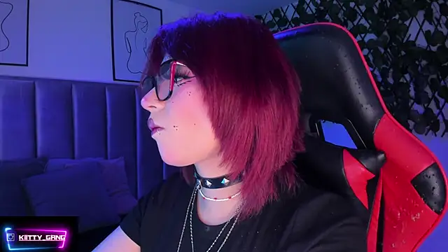 Kitty Gang online show from October 4, 2025, 2:31 am