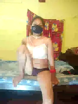 Snapshot of indiancouple09 chatting on February 20, 2025, 11:43 pm indiancouple09 online show from February 20, 2025, 11:43 pm