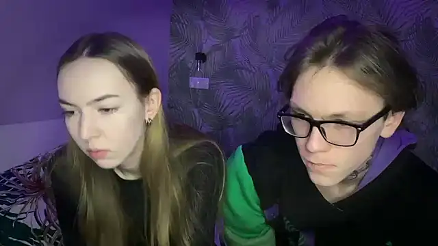 Snapshot of Alex17am chatting on December 2, 2025, 12:27 am Alex17am online show from December 2, 2025, 12:27 am