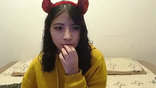 Asuna and Kiirito online show from March 14, 2025, 3:15 am