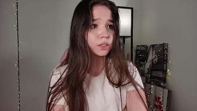 purrrrrrrrr online show from December 5, 2024, 7:28 pm