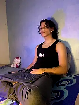 Snapshot of lax777_ chatting on October 10, 2025, 12:20 am lax777  online show from October 10, 2025, 12:20 am
