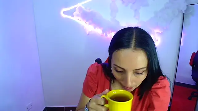 yaralyminjo2 online show from January 23, 2025, 2:28 pm