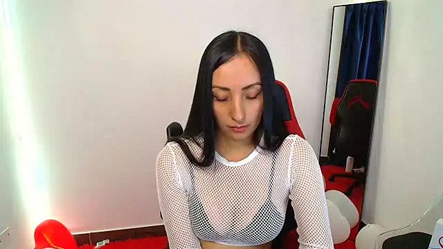 yaralyminjo2 online show from February 25, 2025, 1:28 pm