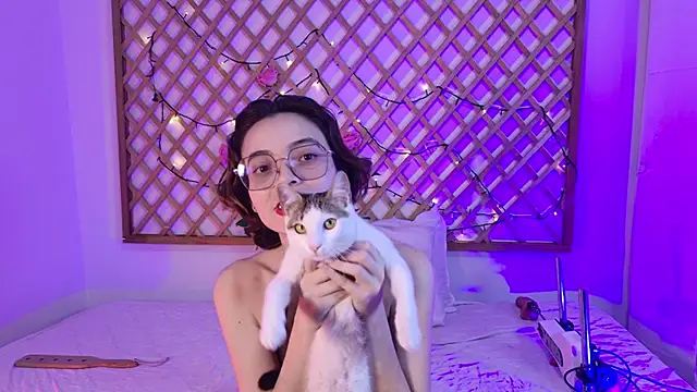 anietorres online show from December 3, 2025, 11:03 pm