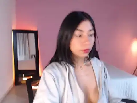 selene gils online show from April 19, 2026, 1:49 am