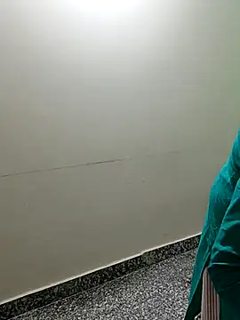 Snapshot of Saroj-Shah chatting on October 15, 2025, 4:23 am Saroj-Shah online show from October 15, 2025, 4:23 am