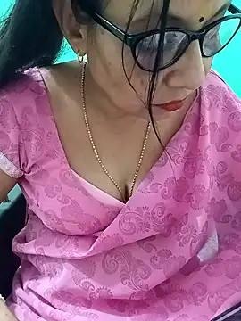 Snapshot of Saroj-Shah chatting on October 31, 2025, 7:59 pm Saroj-Shah online show from October 31, 2025, 7:59 pm