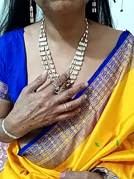 Snapshot of Saroj-Shah chatting on November 7, 2025, 6:46 am Saroj-Shah online show from November 7, 2025, 6:46 am