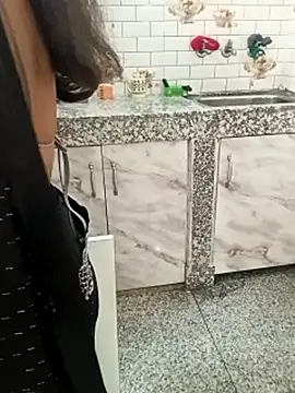 Snapshot of Saroj-Shah chatting on November 22, 2025, 6:01 am Saroj-Shah online show from November 22, 2025, 6:01 am