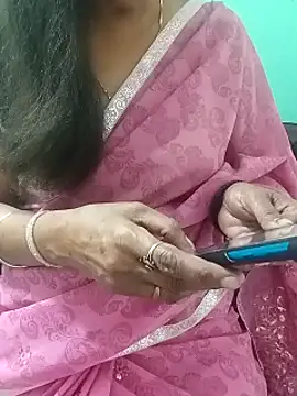 Snapshot of Saroj-Shah chatting on December 1, 2025, 6:07 am Saroj-Shah online show from December 1, 2025, 6:07 am