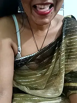 Snapshot of Saroj-Shah chatting on December 19, 2025, 6:04 pm Saroj-Shah online show from December 19, 2025, 6:04 pm