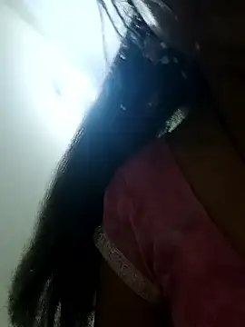 Snapshot of Saroj-Shah chatting on December 22, 2025, 6:43 am Saroj-Shah online show from December 22, 2025, 6:43 am