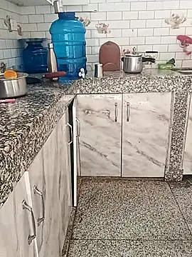 Snapshot of Saroj-Shah chatting on January 11, 2026, 7:24 am Saroj-Shah online show from January 11, 2026, 7:24 am