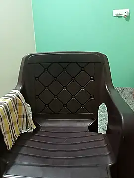 Snapshot of Saroj-Shah chatting on January 14, 2026, 6:41 am Saroj-Shah online show from January 14, 2026, 6:41 am