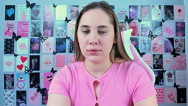 Snapshot of MiaMilas chatting on March 13, 2025, 5:33 am MiaMilas online show from March 13, 2025, 5:33 am