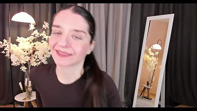 helentasty online show from March 1, 2025, 2:26 am