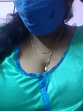 mallu-sumi online show from October 27, 2025, 5:00 am