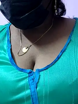 mallu-sumi online show from April 10, 2026, 5:50 pm