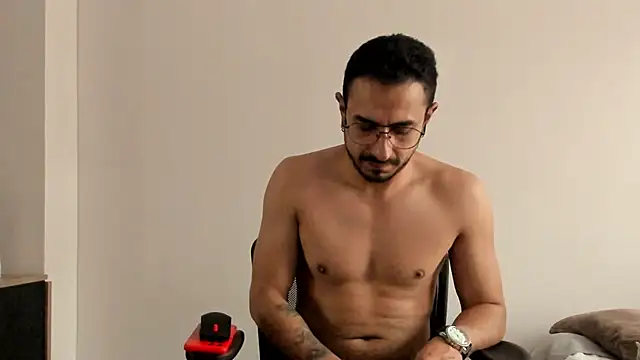 Snapshot of pablo-rincon95 chatting on December 31, 2024, 8:12 pm pablo-rincon95 online show from December 31, 2024, 8:12 pm