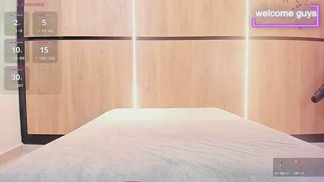 adela chase online show from November 28, 2025, 3:09 am