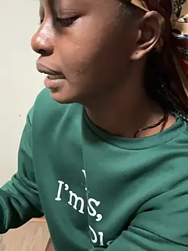 Snapshot of spicysugar74 chatting on February 6, 2025, 1:05 am spicysugar74 online show from February 6, 2025, 1:05 am