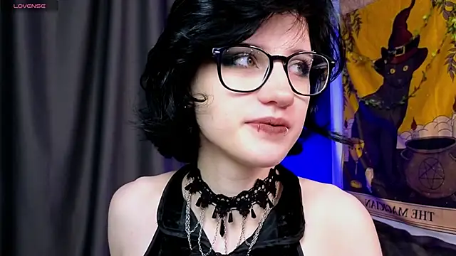 Snapshot of dark_vamp_ chatting on December 11, 2024, 9:01 pm dark vamp  online show from December 11, 2024, 9:01 pm