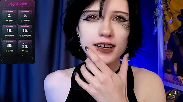 Snapshot of dark_vamp_ chatting on December 14, 2024, 3:07 am dark vamp  online show from December 14, 2024, 3:07 am