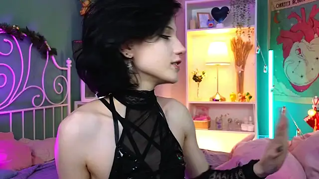 Snapshot of dark_vamp_ chatting on December 20, 2024, 9:17 pm dark vamp  online show from December 20, 2024, 9:17 pm