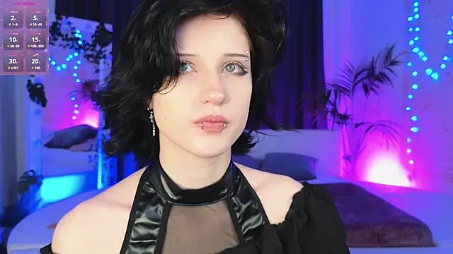 Snapshot of dark_vamp_ chatting on January 17, 2025, 11:38 am dark vamp  online show from January 17, 2025, 11:38 am