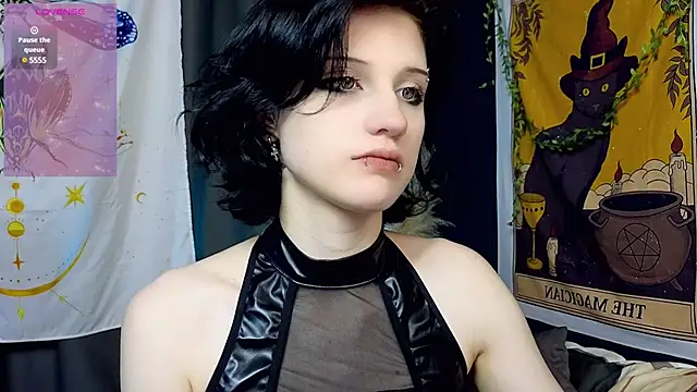 Snapshot of dark_vamp_ chatting on January 17, 2025, 6:44 pm dark vamp  online show from January 17, 2025, 6:44 pm