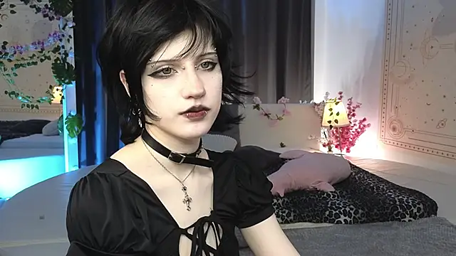 Snapshot of dark_vamp_ chatting on March 2, 2025, 11:39 am dark vamp  online show from March 2, 2025, 11:39 am