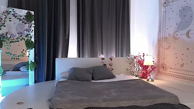 Snapshot of dark_vamp_ chatting on March 7, 2025, 10:45 am dark vamp  online show from March 7, 2025, 10:45 am