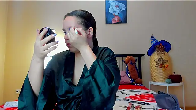 Mira Karter online show from October 30, 2025, 8:27 am