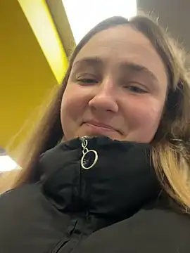 Joannakiss online show from March 4, 2025, 2:42 pm