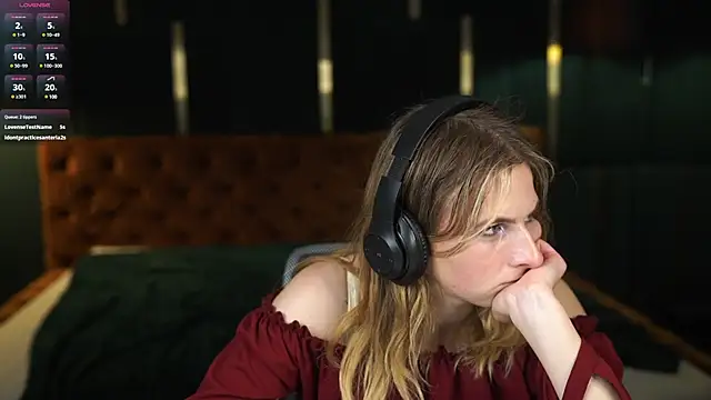 Snapshot of Inessa_Song chatting on December 17, 2024, 1:29 am Inessa Song online show from December 17, 2024, 1:29 am