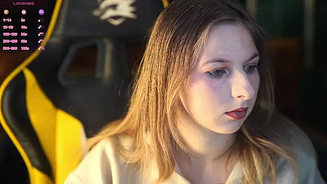 Snapshot of Inessa_Song chatting on December 24, 2024, 4:30 pm Inessa Song online show from December 24, 2024, 4:30 pm