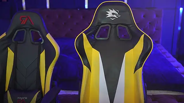 Snapshot of Inessa_Song chatting on March 5, 2025, 11:49 am Inessa Song online show from March 5, 2025, 11:49 am