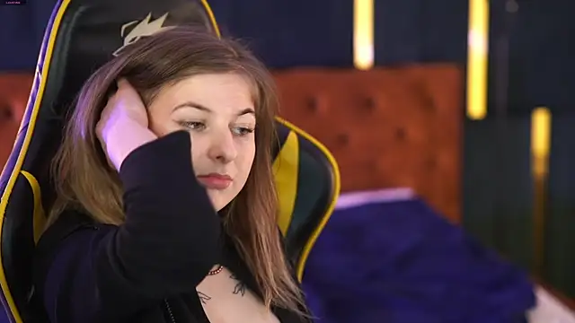 Snapshot of Inessa_Song chatting on March 7, 2025, 5:49 pm Inessa Song online show from March 7, 2025, 5:49 pm