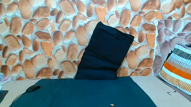 AfricanBigAssxx98 online show from October 31, 2025, 9:27 pm