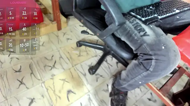 Hana and Zeta online show from March 22, 2025, 12:25 pm