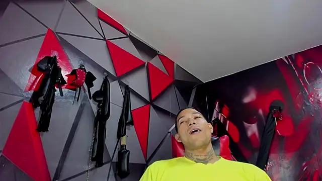 Hana and Zeta online show from September 12, 2025, 12:16 pm