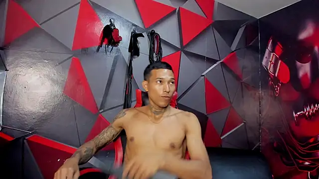 Hana and Zeta online show from September 24, 2025, 12:08 pm