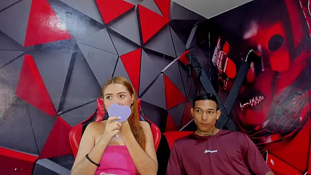 Hana and Zeta online show from December 4, 2025, 12:14 pm