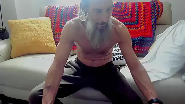 mindphu k online show from February 11, 2026, 6:46 pm