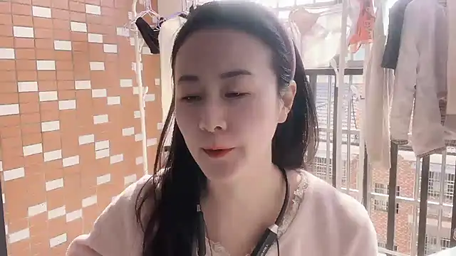 fanfan-FF online show from December 28, 2024, 5:02 am